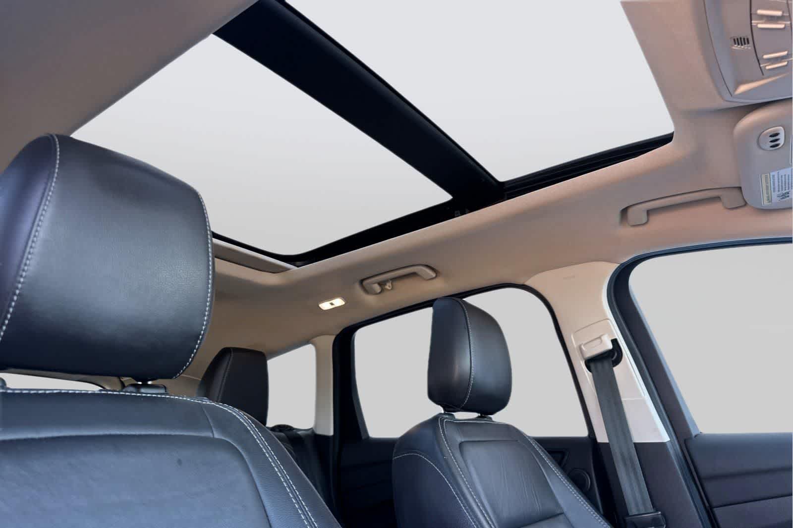 Thumbnail: 2019 Ford Escape - 18