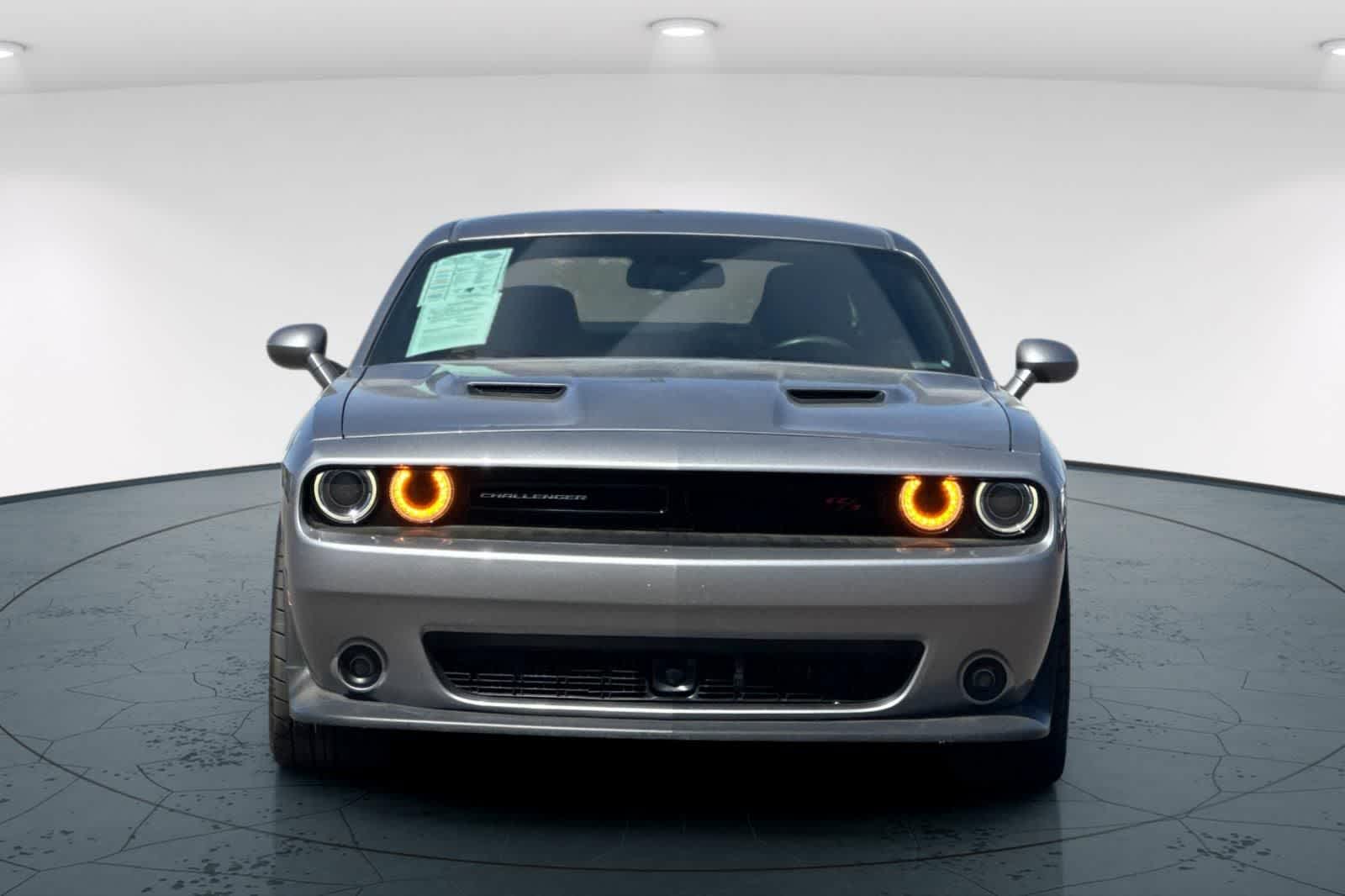 Thumbnail: 2016 Dodge Challenger - 10