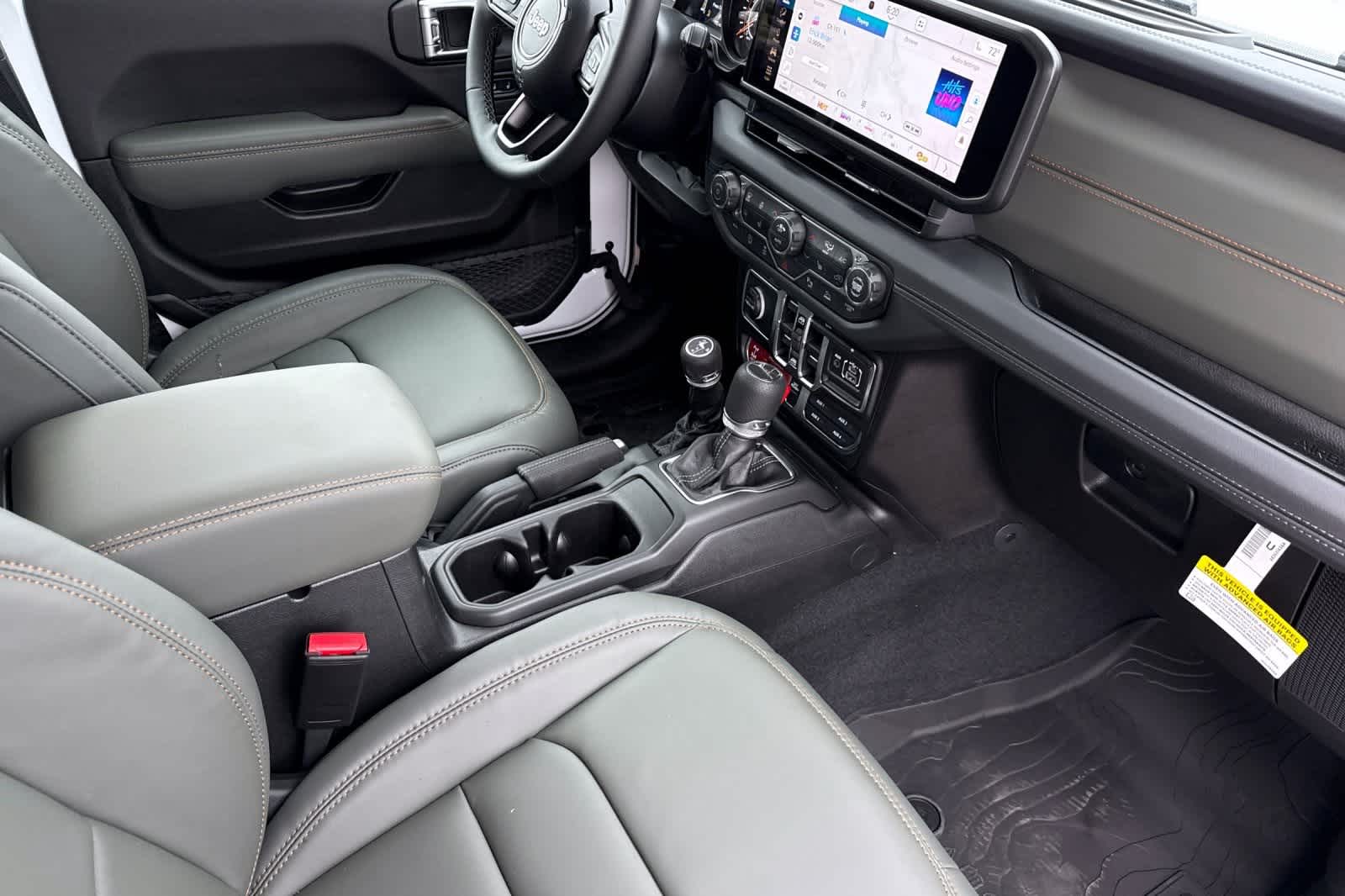 Thumbnail: 2026 Jeep Gladiator - 16