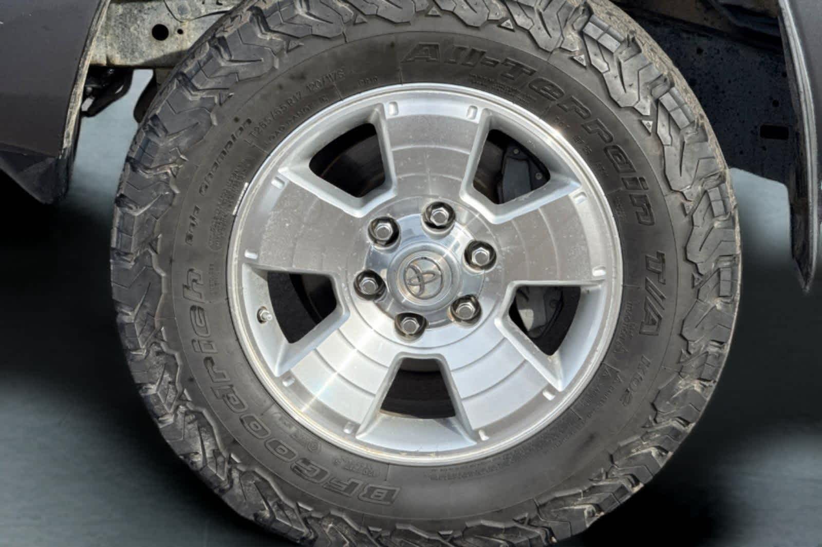 Thumbnail: 2005 Toyota 4Runner - 27