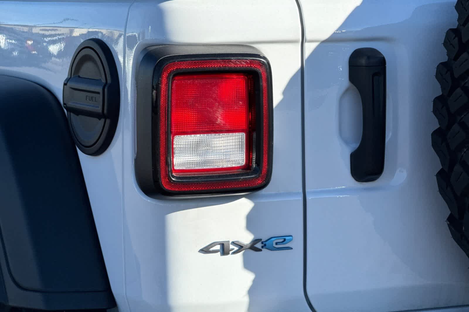 Thumbnail: 2023 Jeep Wrangler - 31