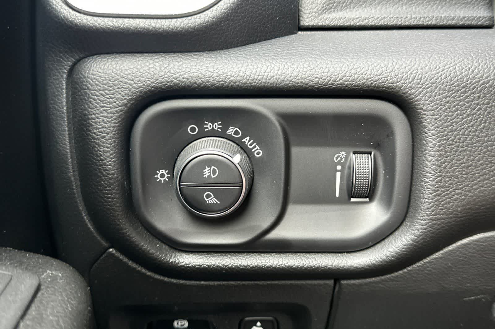 Thumbnail: 2022 RAM 1500 - 33