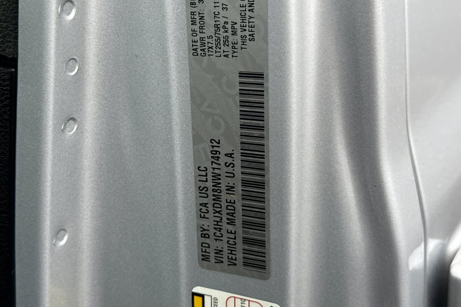 Thumbnail: 2022 Jeep Wrangler - 32