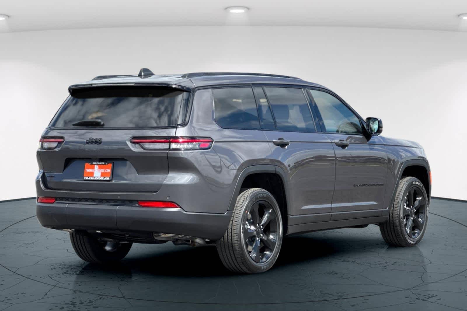 Thumbnail: 2025 Jeep Grand Cherokee - 2