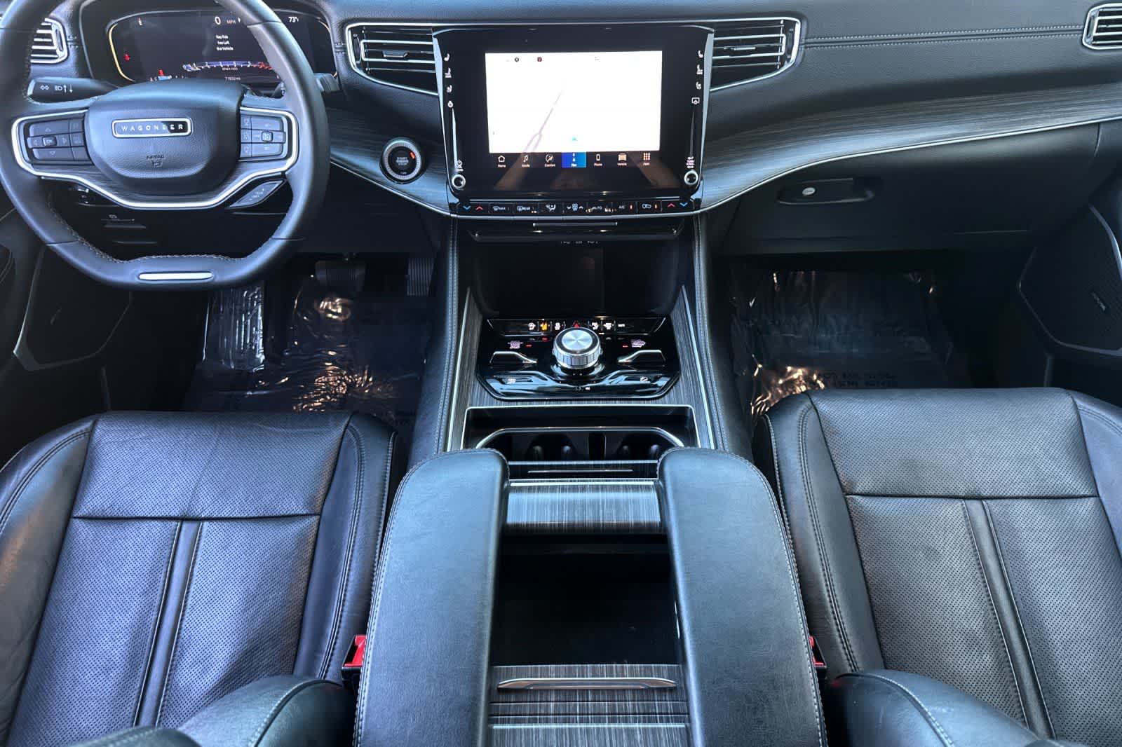 Thumbnail: 2023 Jeep Wagoneer - 3