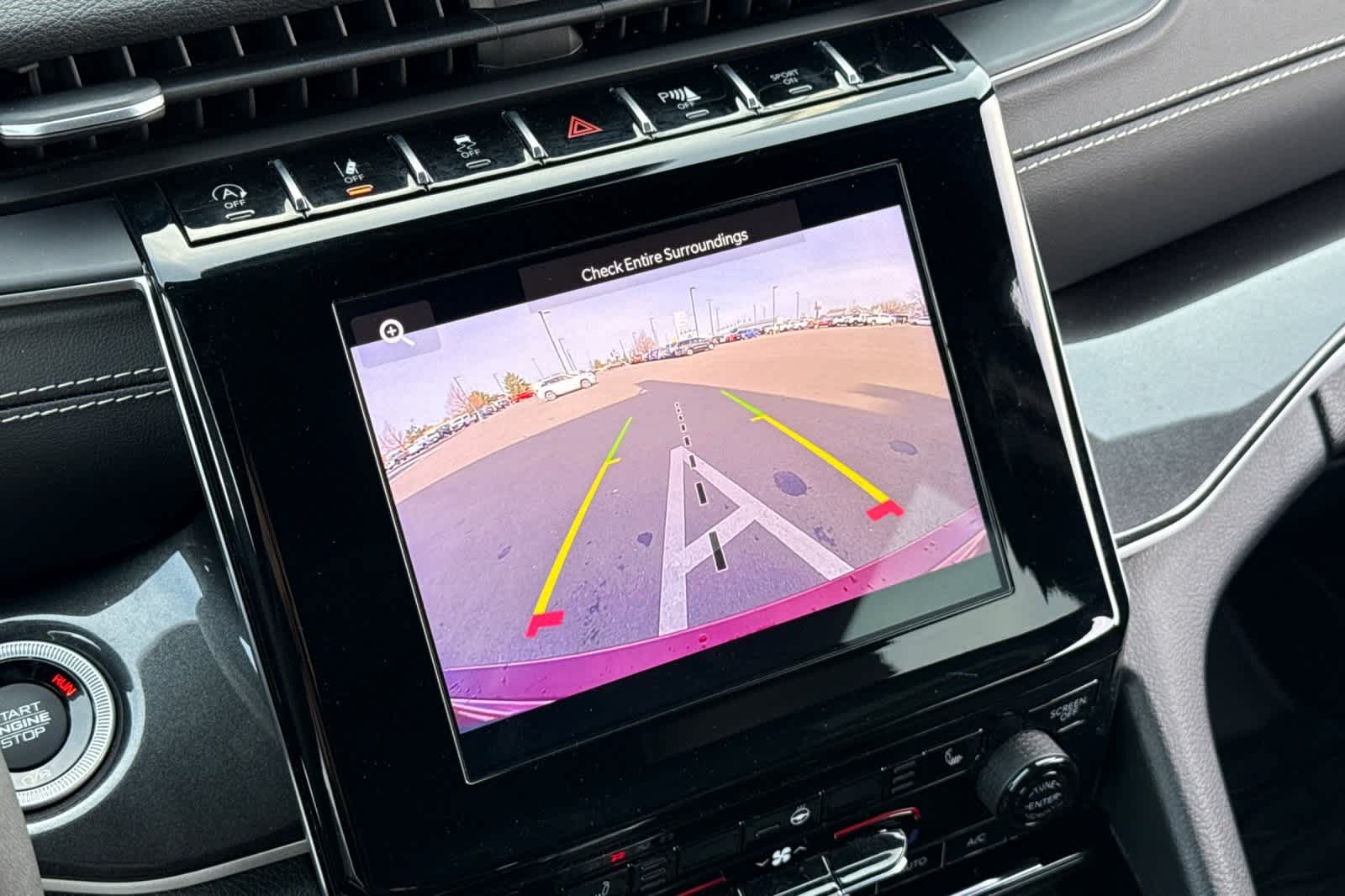 Thumbnail: 2023 Jeep Grand Cherokee - 21