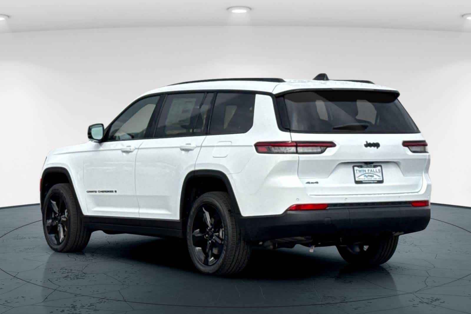 Thumbnail: 2025 Jeep Grand Cherokee - 8