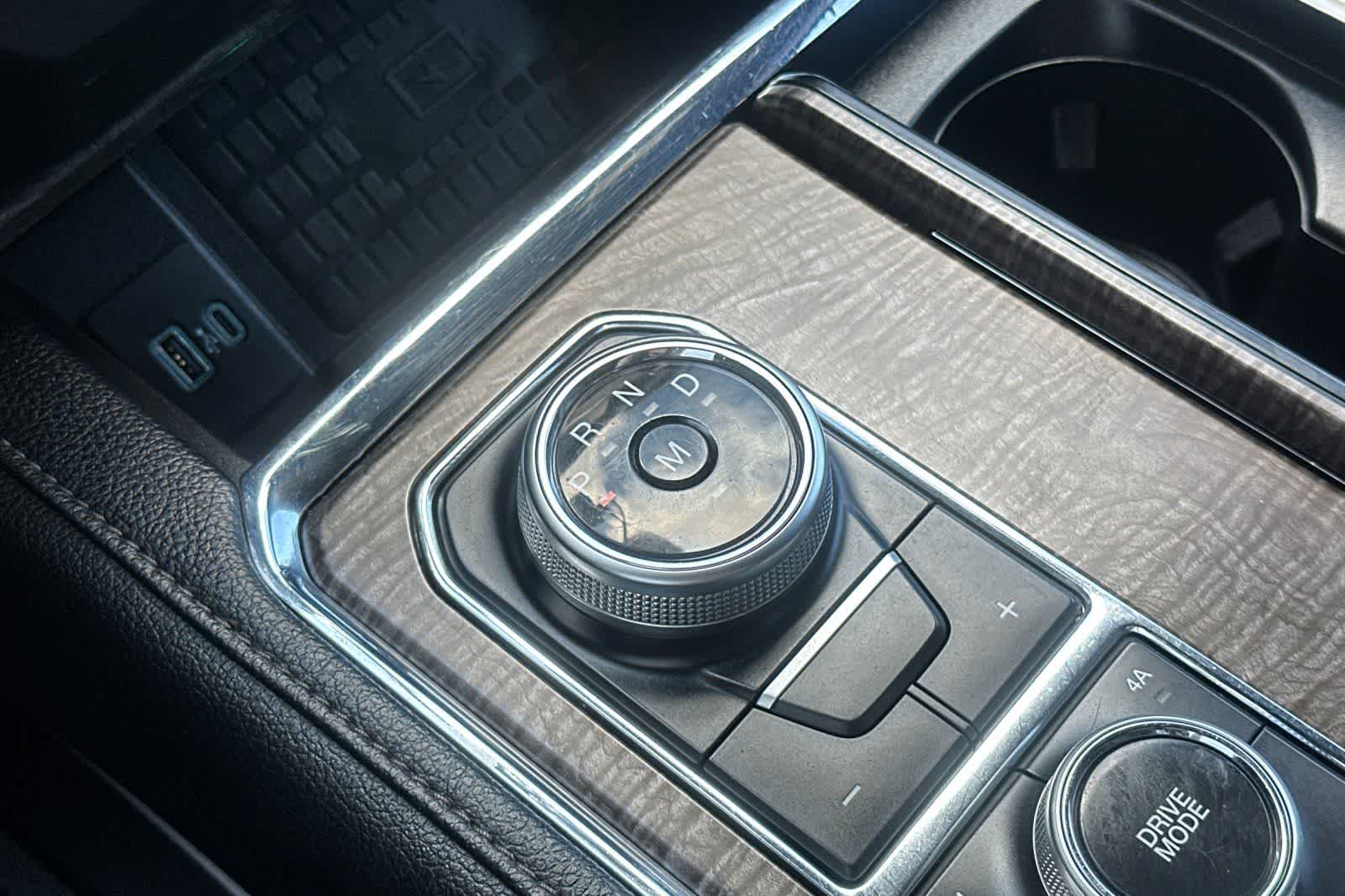 Thumbnail: 2020 Ford Expedition - 25
