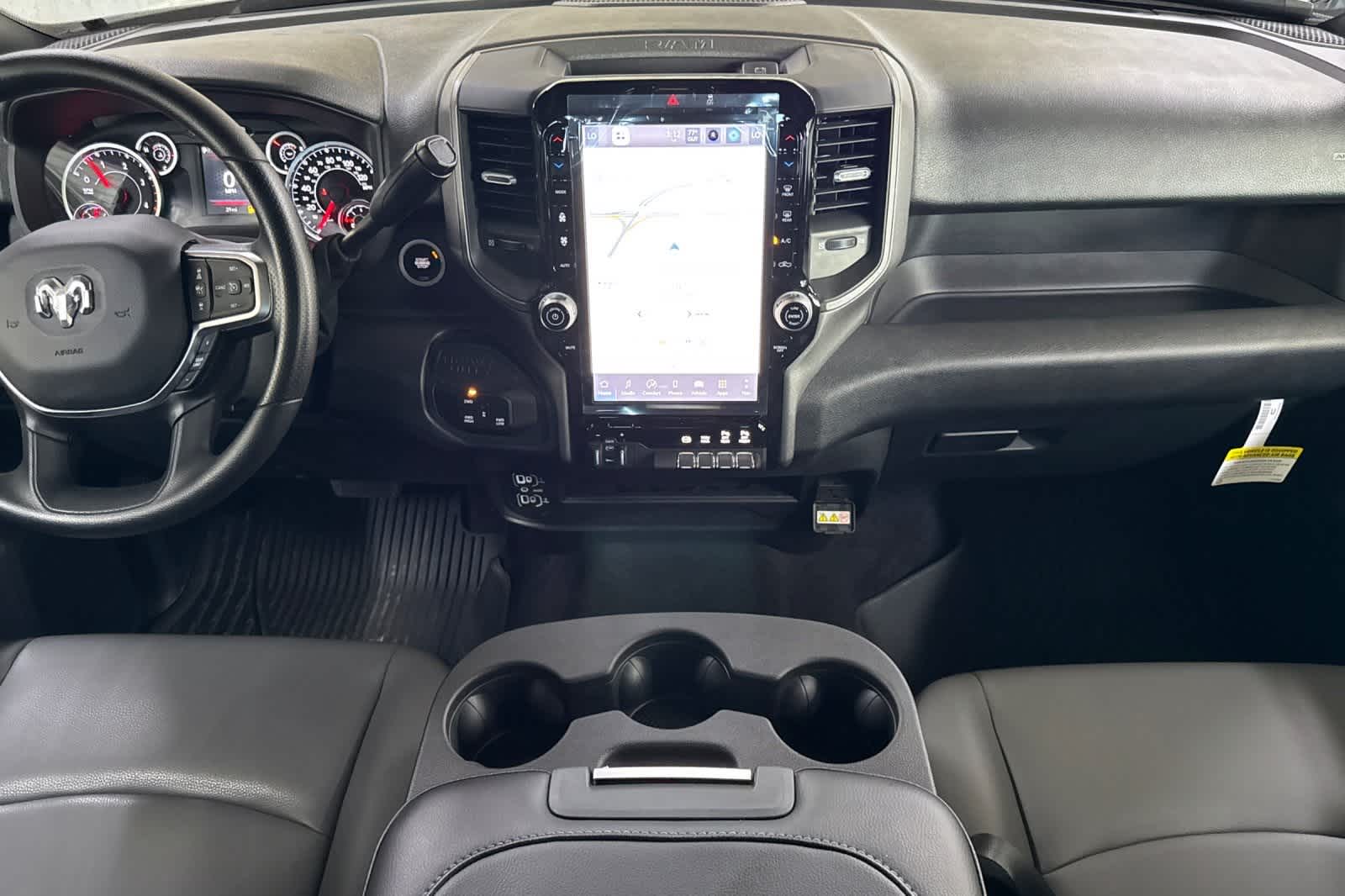 2025 Ram 2500 Tradesman photo 3