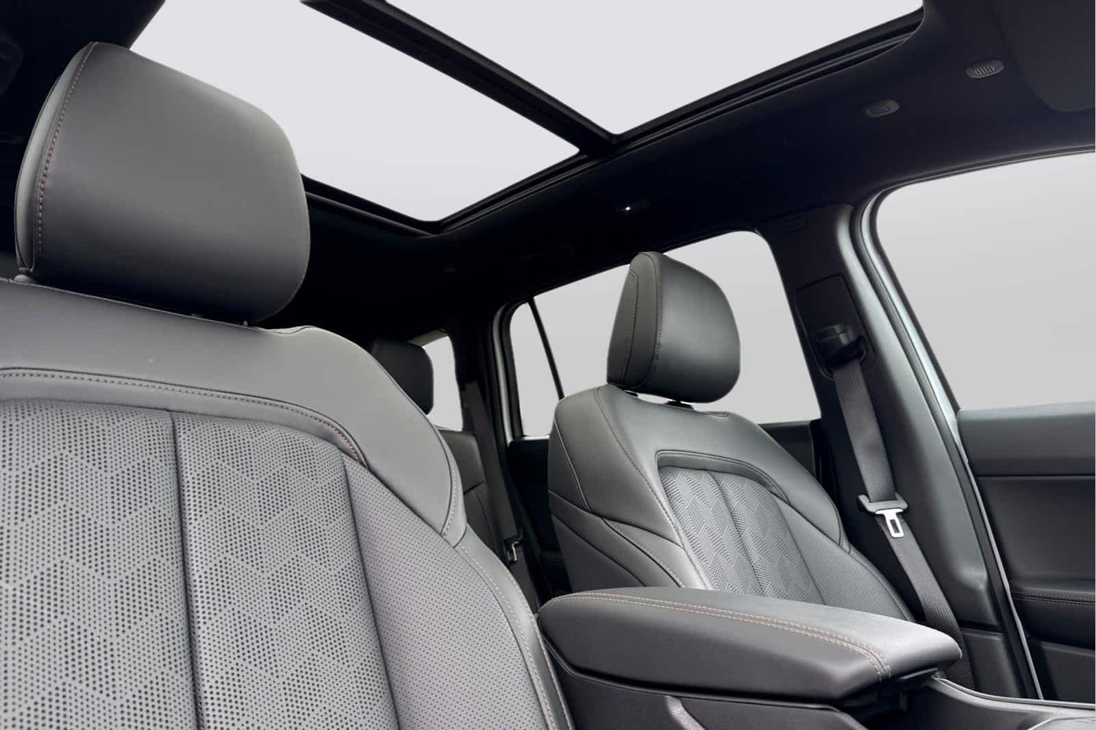 Thumbnail: 2026 Jeep Cherokee - 18