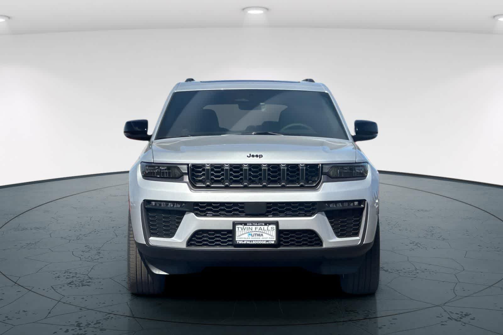 Thumbnail: 2026 Jeep Grand Cherokee - 10