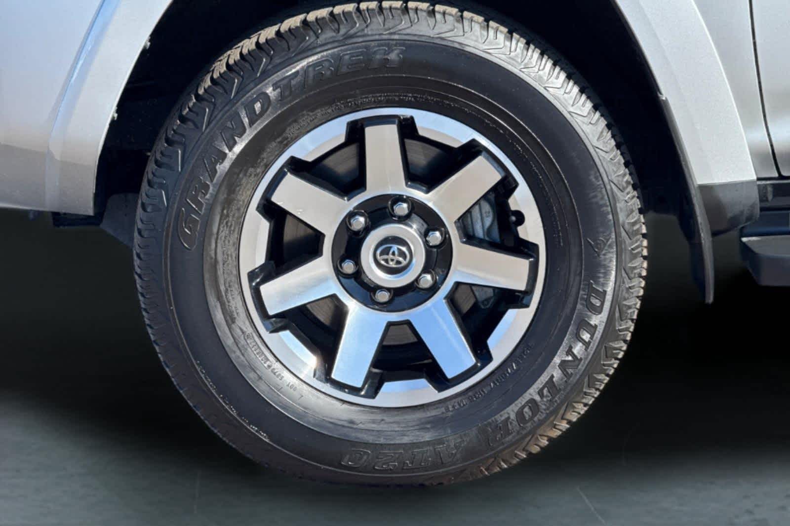 Thumbnail: 2024 Toyota 4Runner - 31