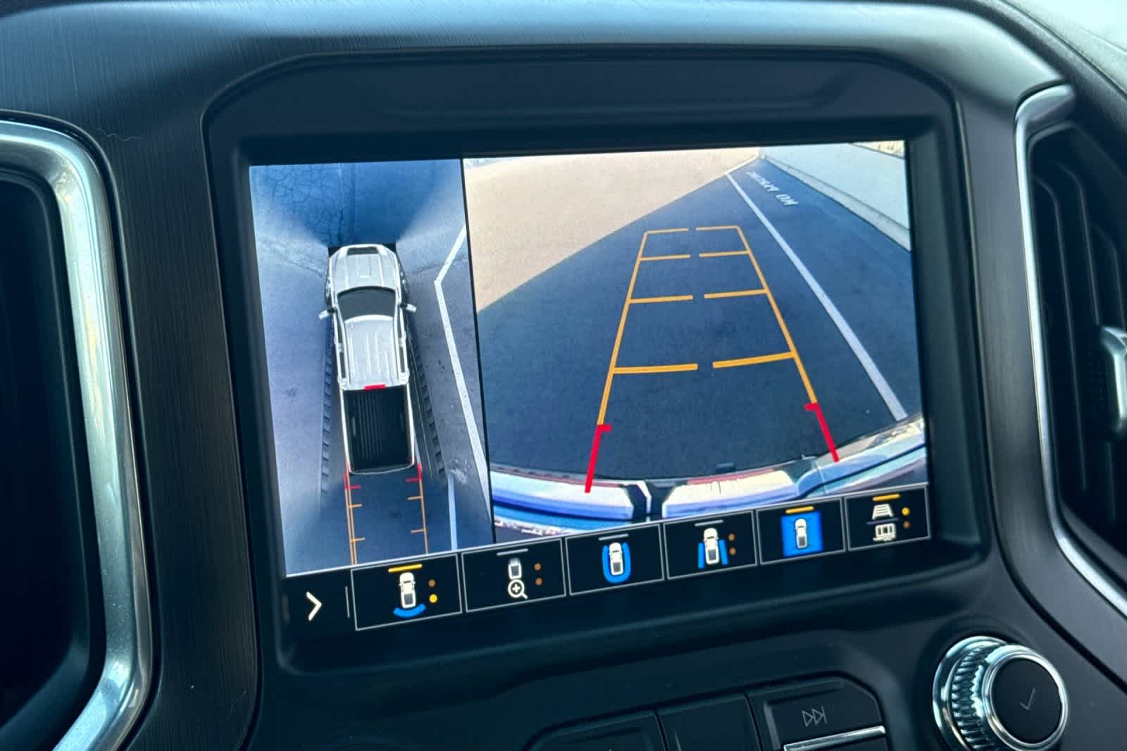 Thumbnail: 2021 GMC Sierra 1500 - 21