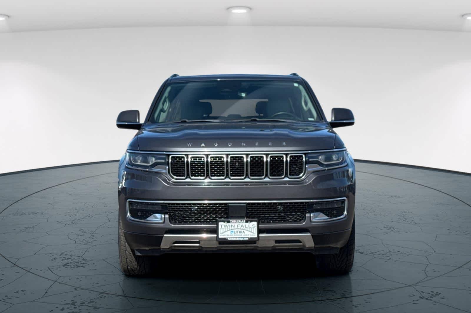 Thumbnail: 2022 Jeep Wagoneer - 10