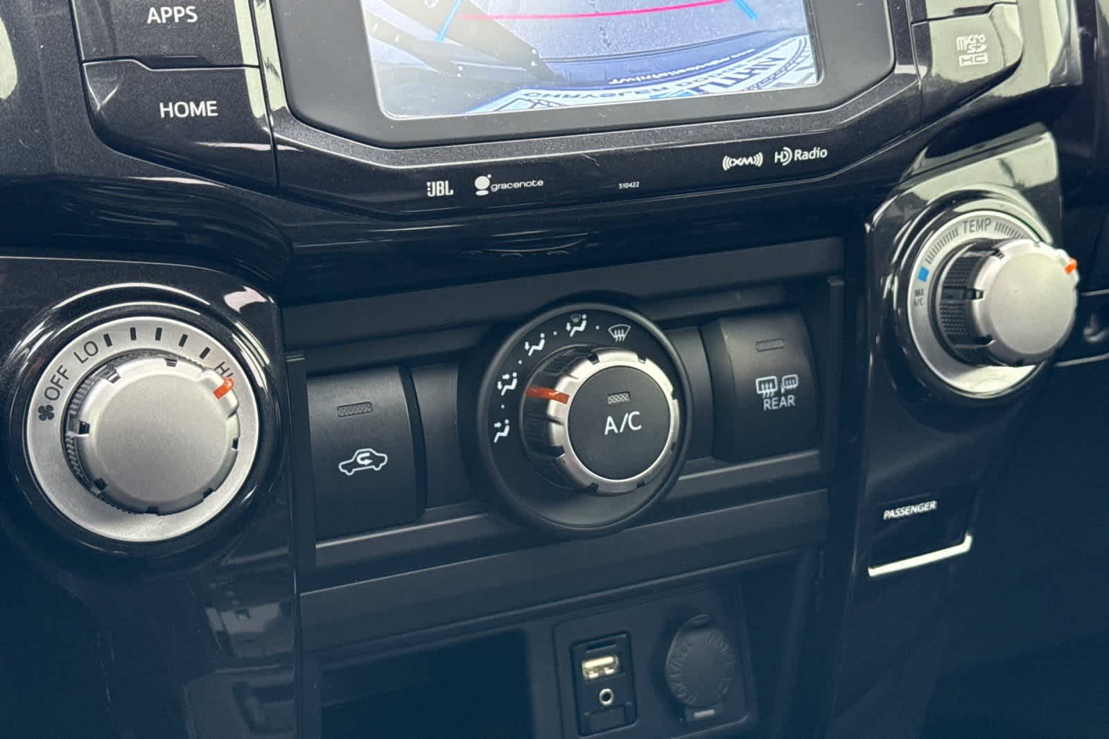 Thumbnail: 2019 Toyota 4Runner - 23