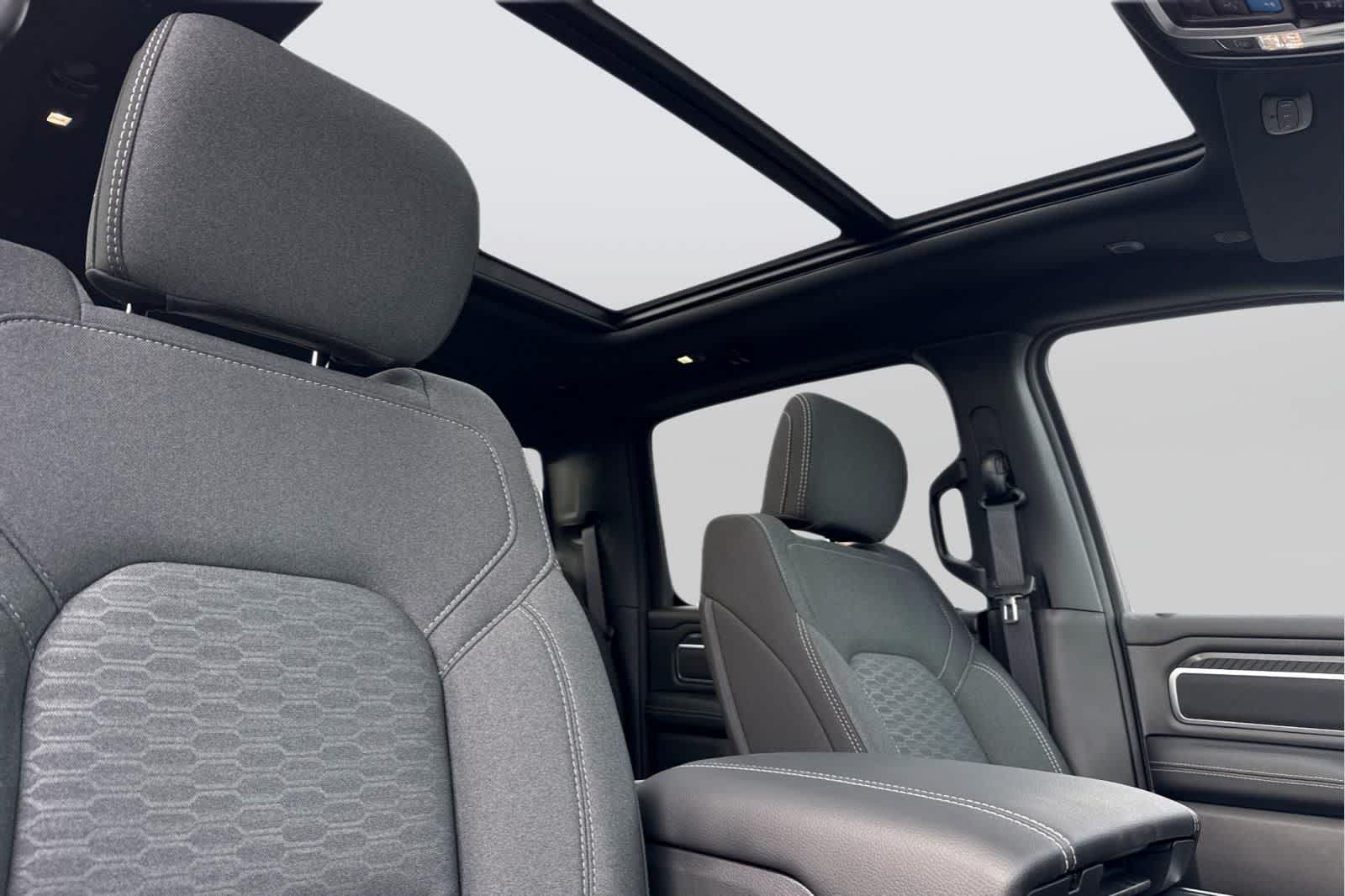 Thumbnail: 2026 RAM 1500 - 17