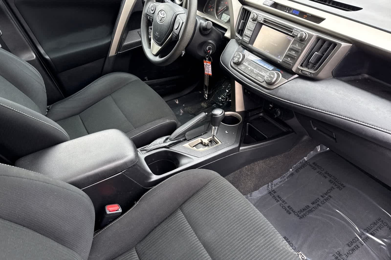 Thumbnail: 2013 Toyota RAV4 - 16