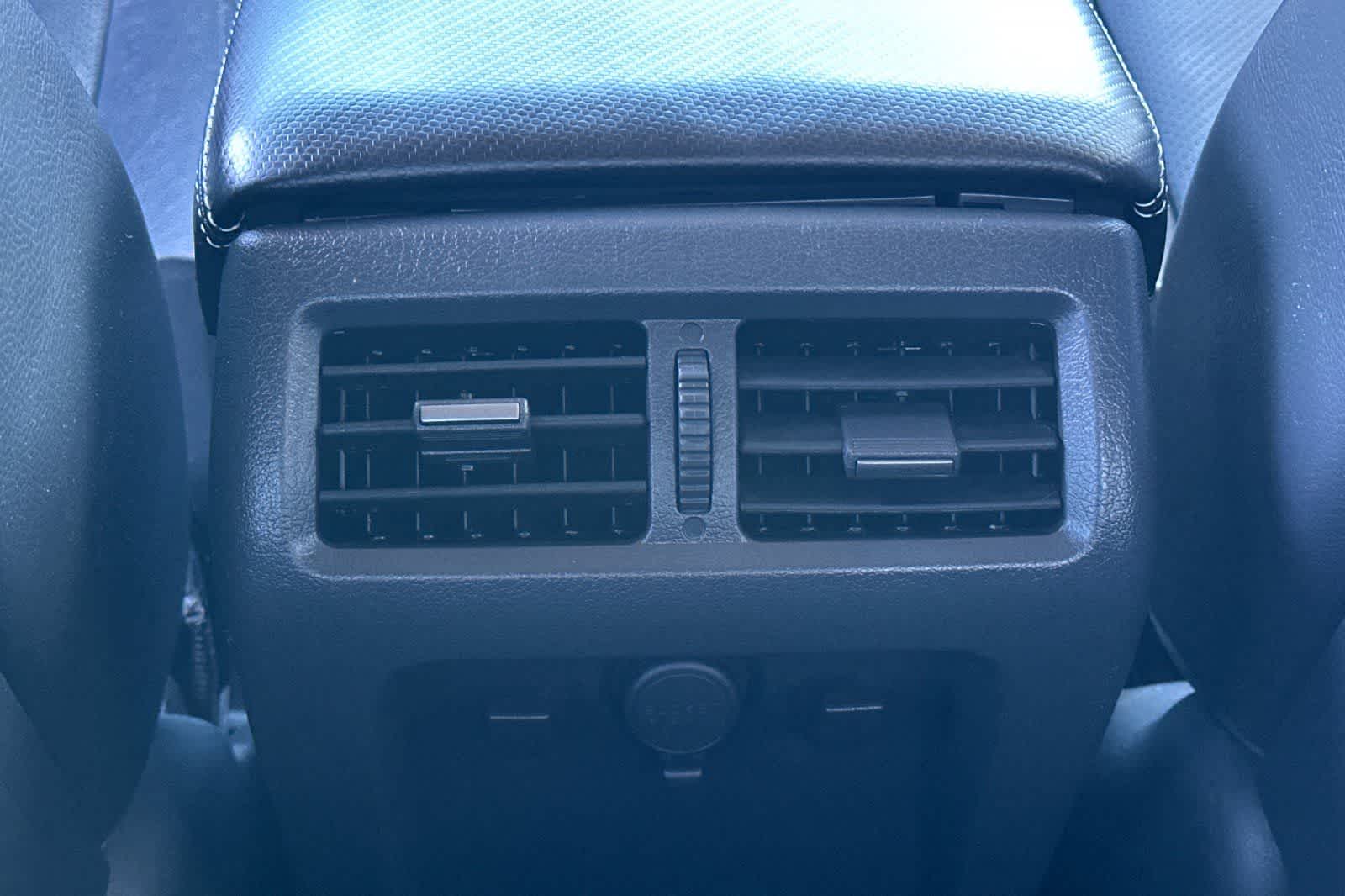 Thumbnail: 2010 Honda Ridgeline - 15