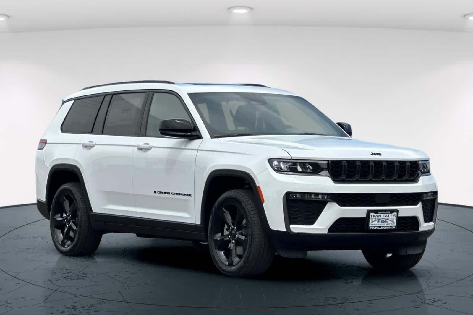 Thumbnail: 2026 Jeep Grand Cherokee - 5