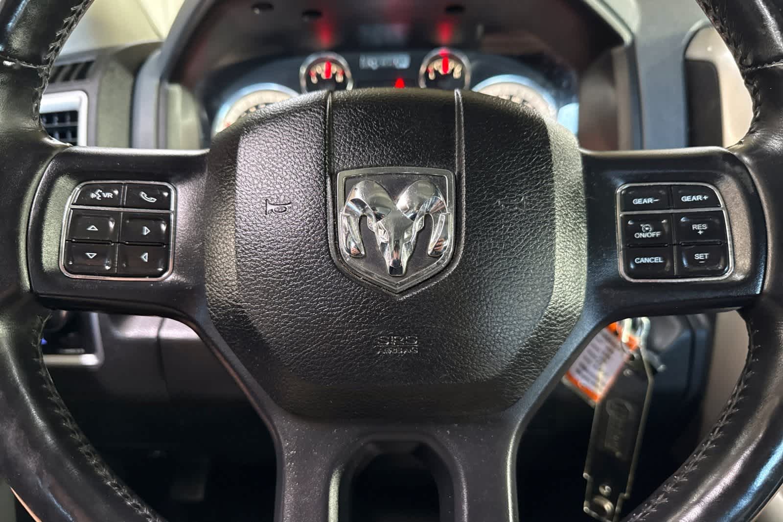 Thumbnail: 2019 RAM 1500 Classic - 22