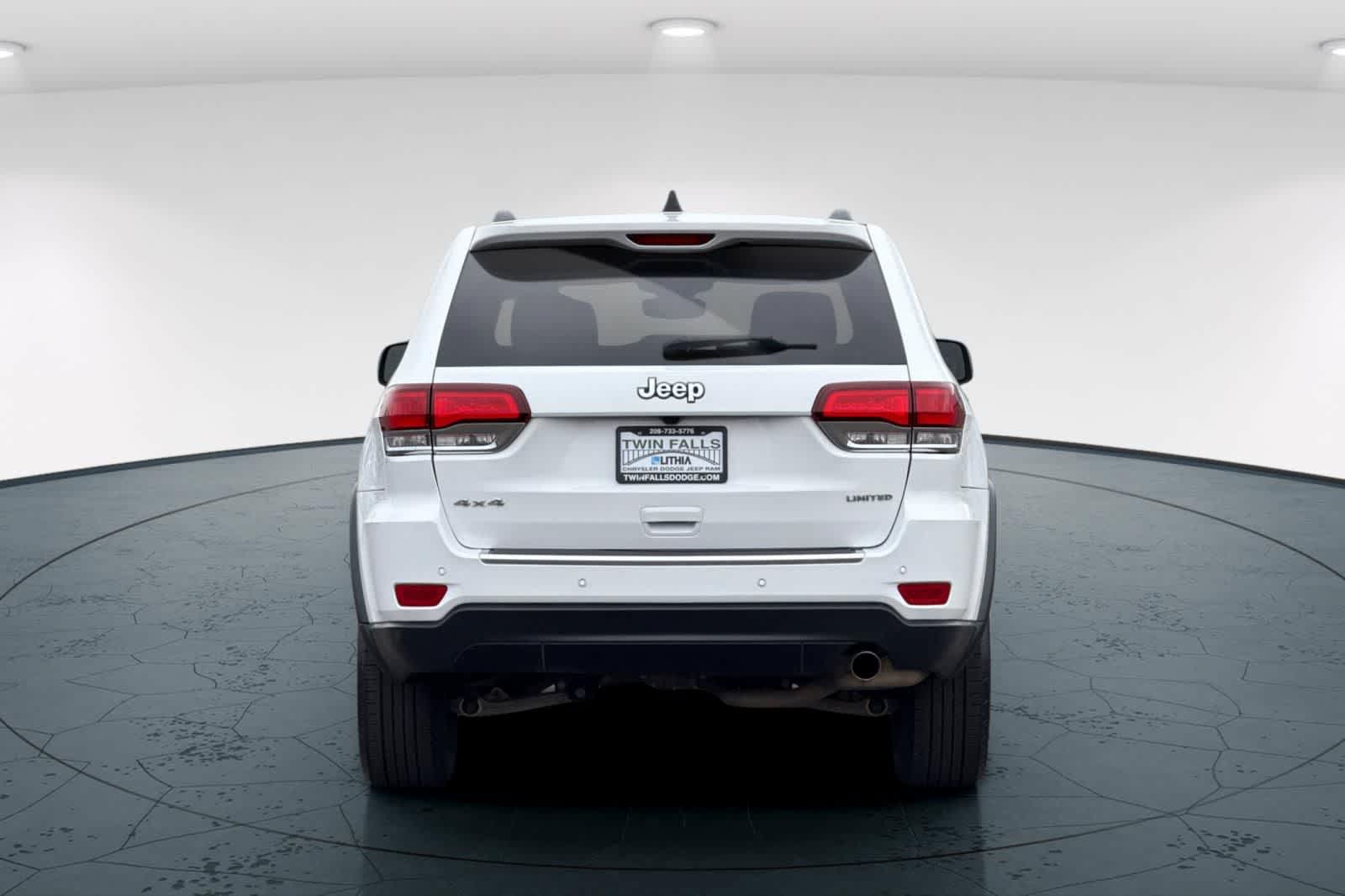Thumbnail: 2022 Jeep Grand Cherokee - 7