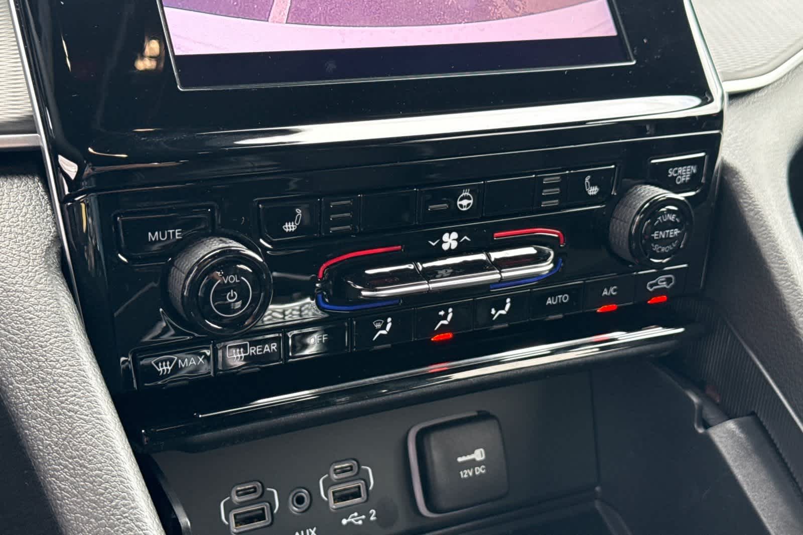 Thumbnail: 2025 Jeep Grand Cherokee - 23