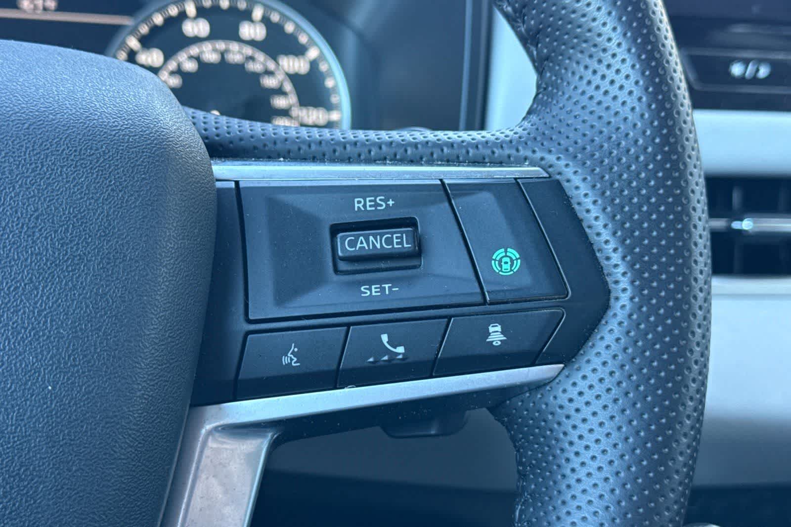 Thumbnail: 2025 Mitsubishi Outlander - 28