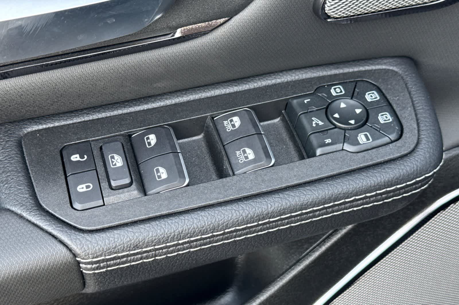 Thumbnail: 2026 RAM 1500 - 13