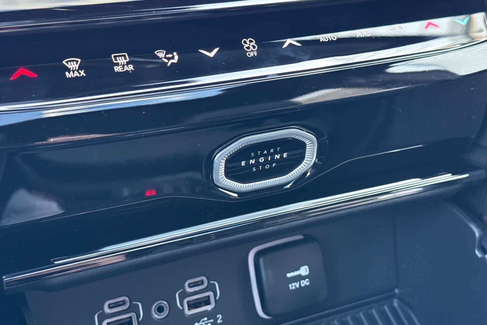 Thumbnail: 2026 Jeep Grand Cherokee - 25