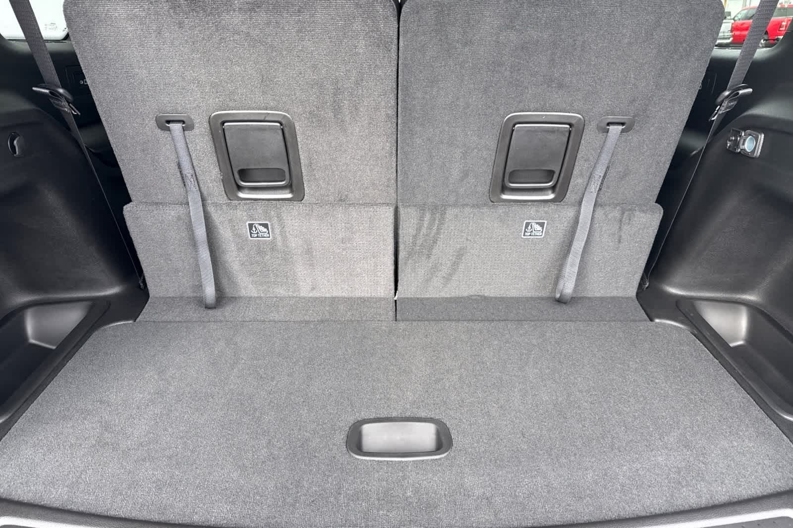 Thumbnail: 2025 Jeep Grand Cherokee - 17