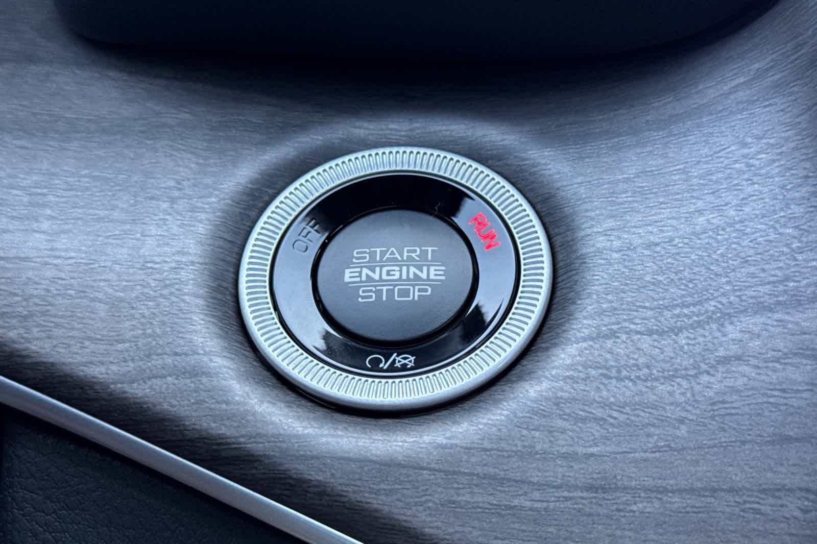 Thumbnail: 2025 Jeep Grand Cherokee - 25