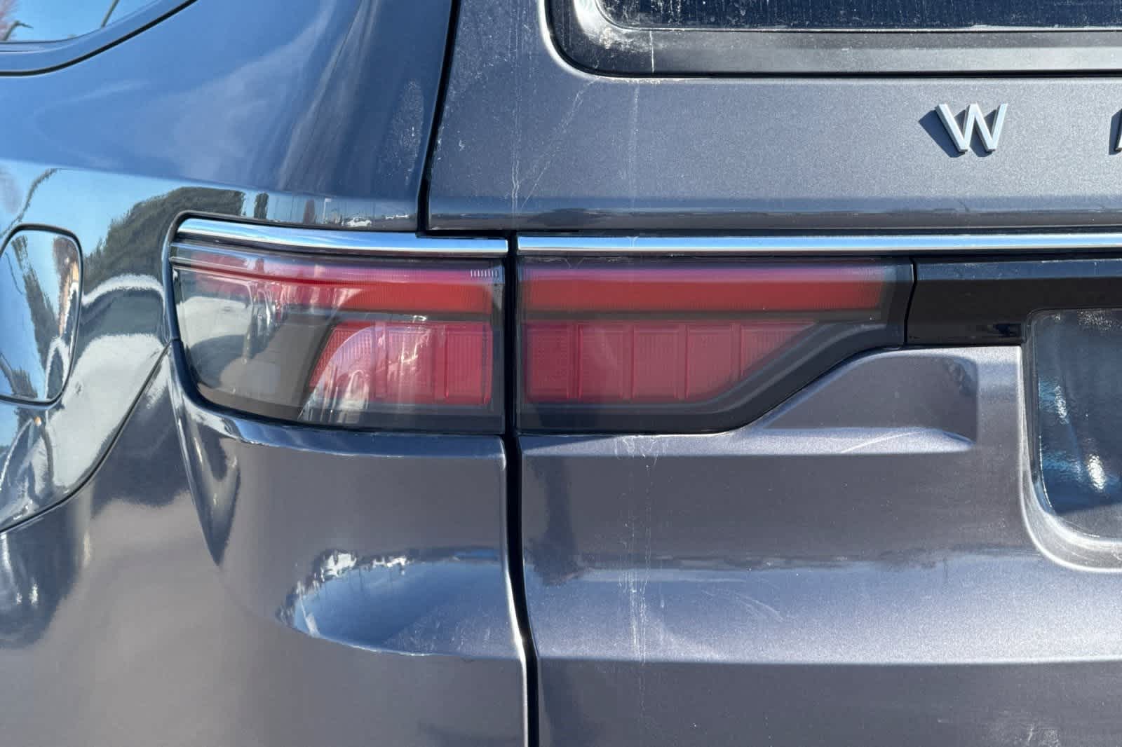 Thumbnail: 2022 Jeep Wagoneer - 33