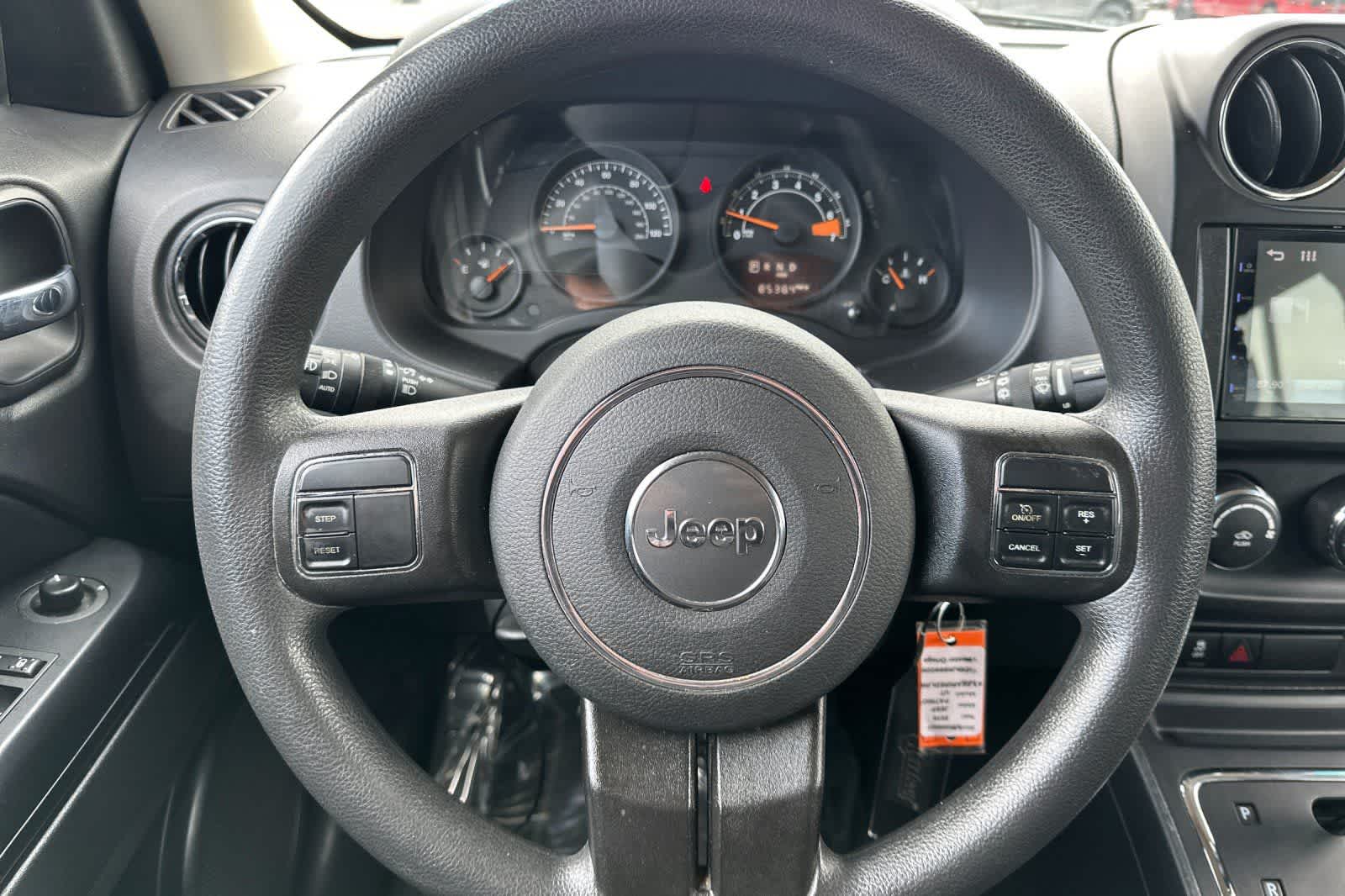 Thumbnail: 2016 Jeep Patriot - 22