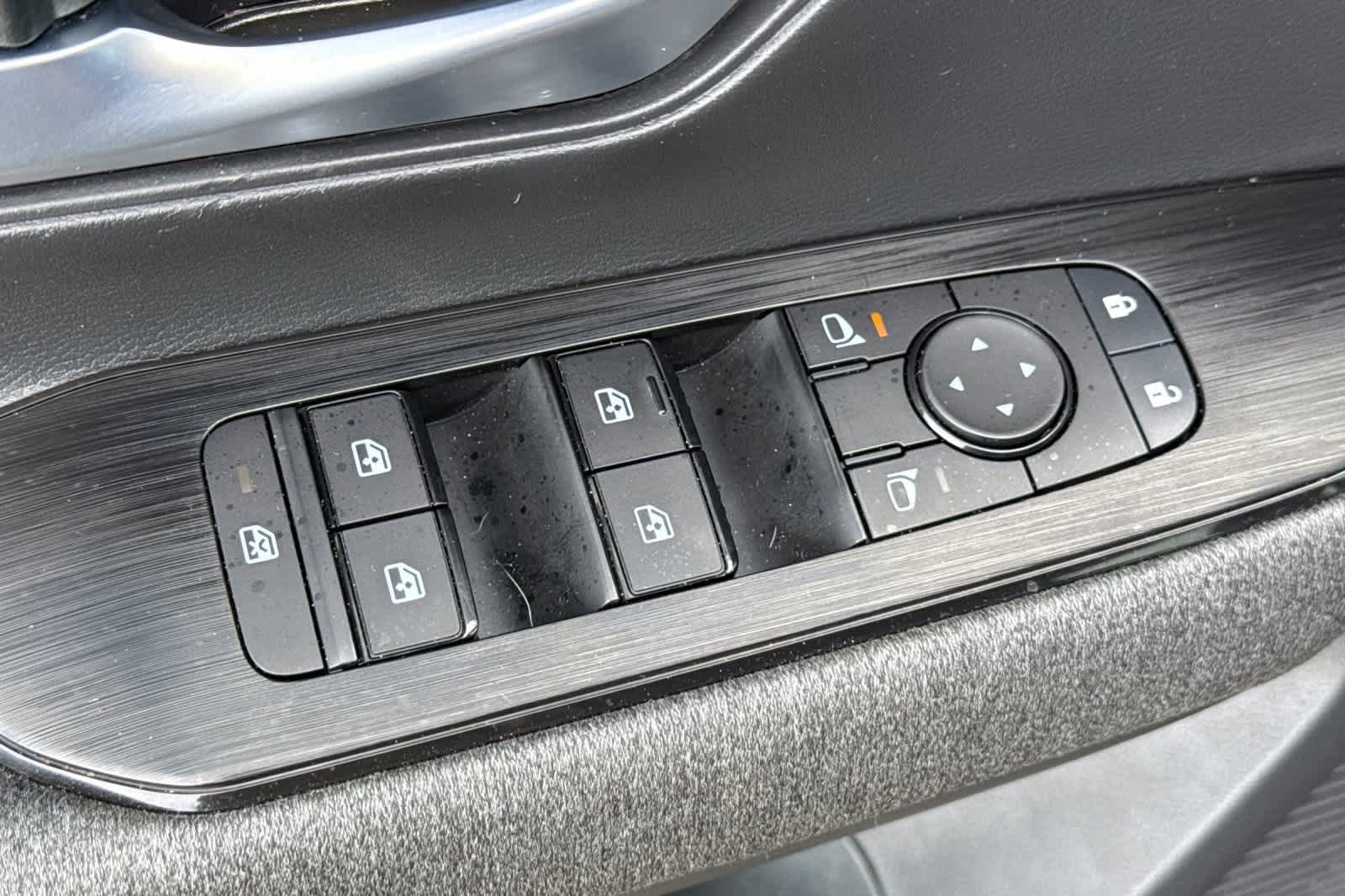 Thumbnail: 2025 Nissan Kicks - 13