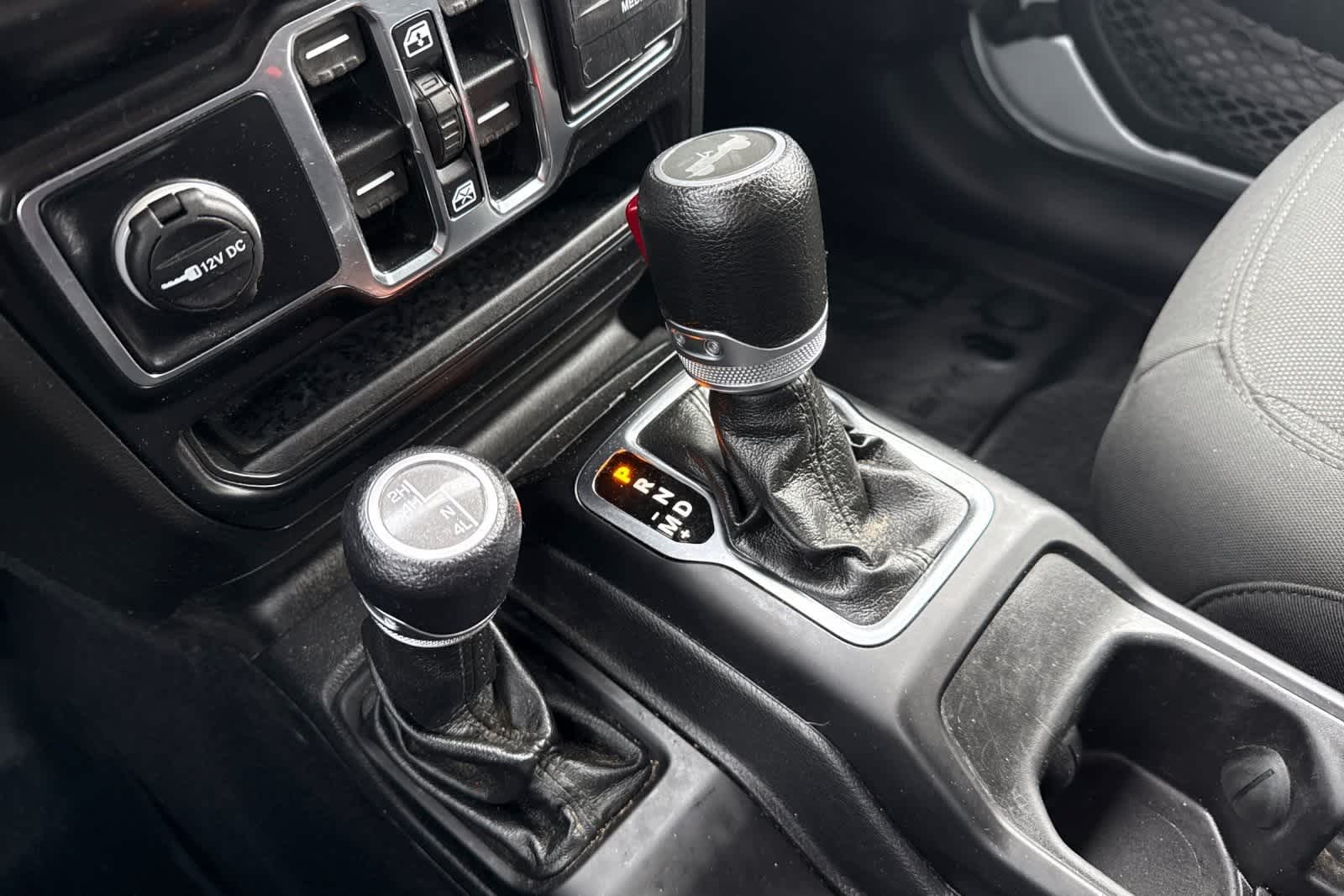 Thumbnail: 2022 Jeep Wrangler - 23