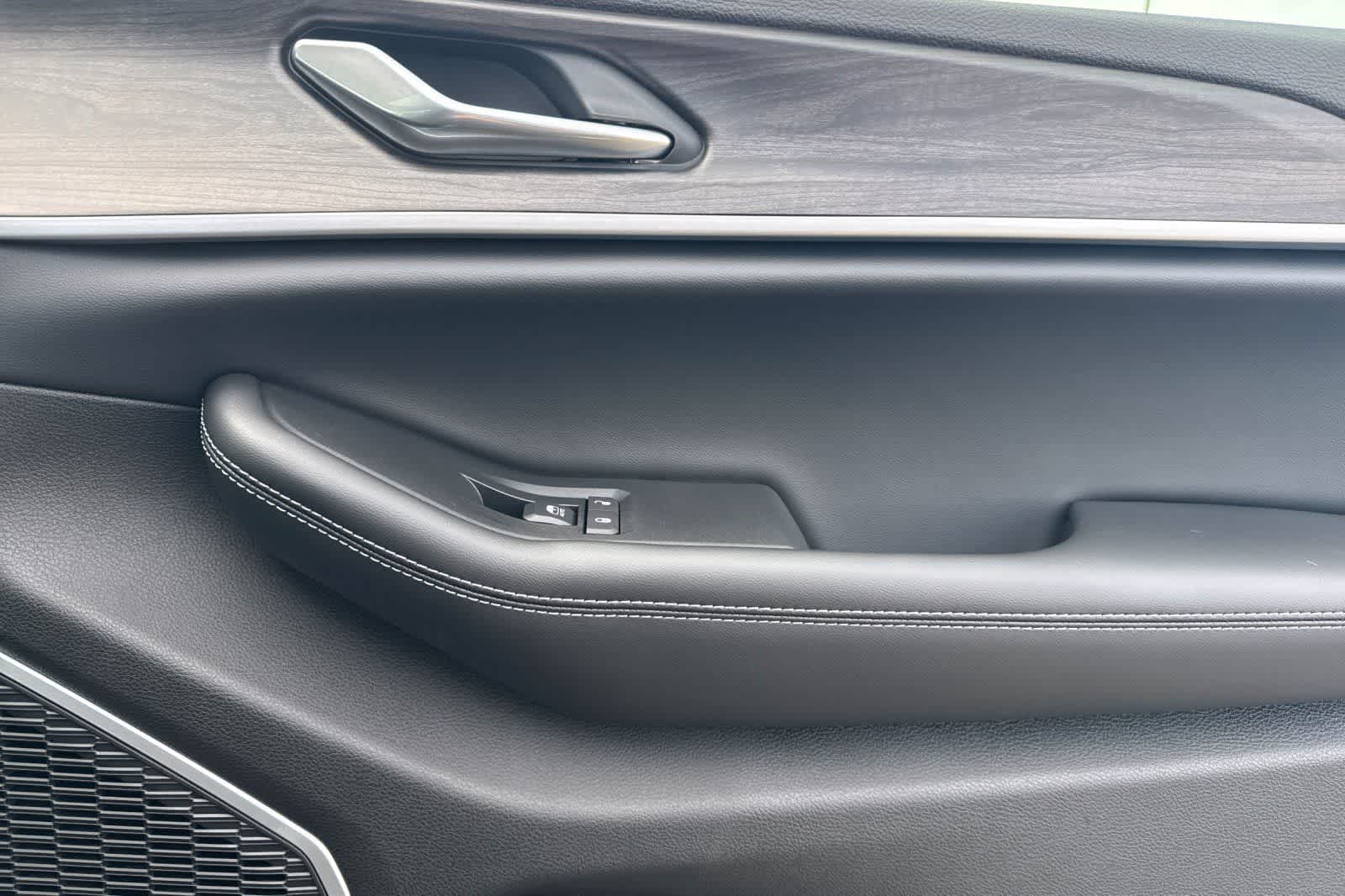 Thumbnail: 2026 Jeep Grand Cherokee - 19