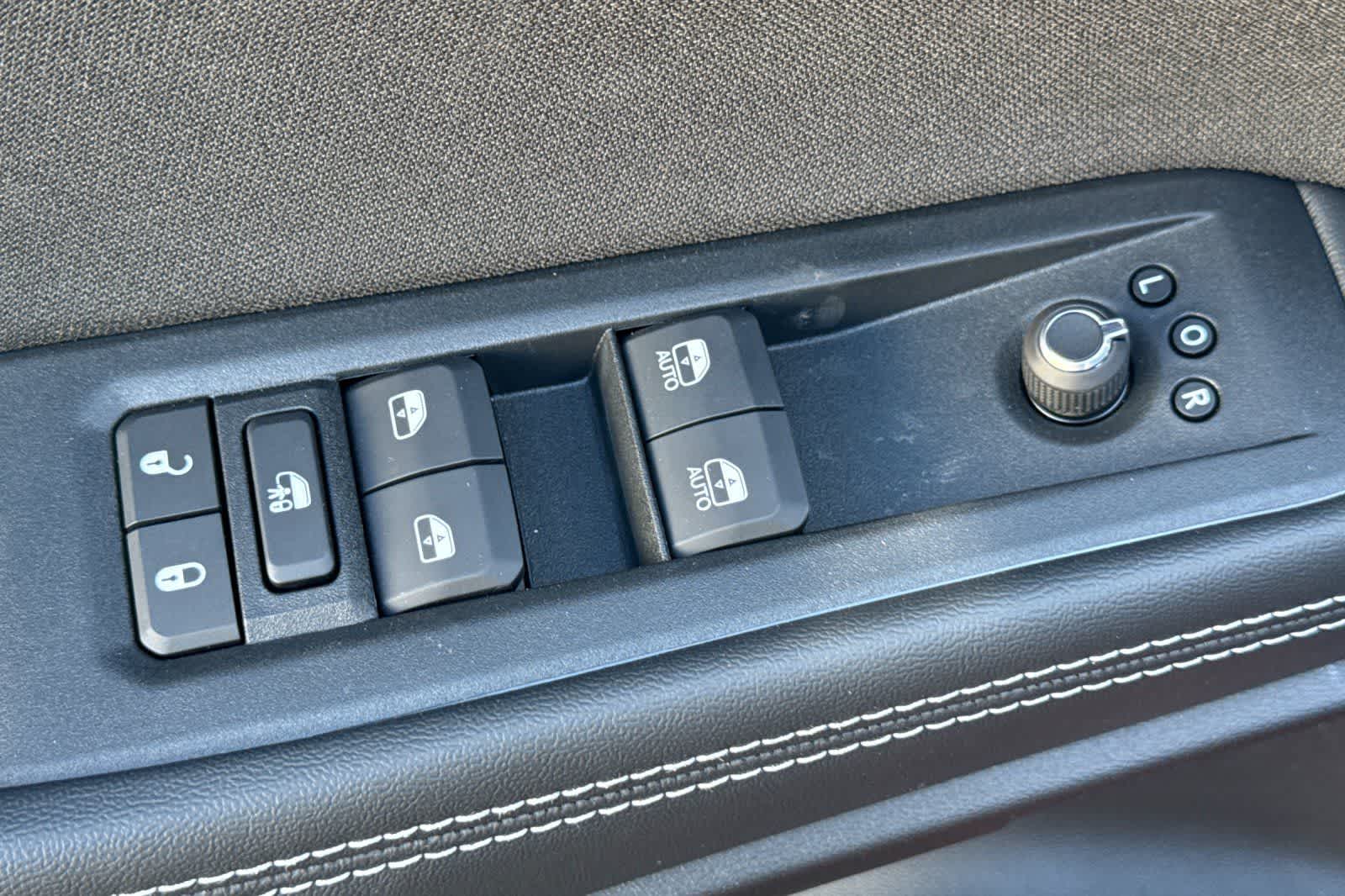 Thumbnail: 2026 Jeep Cherokee - 13