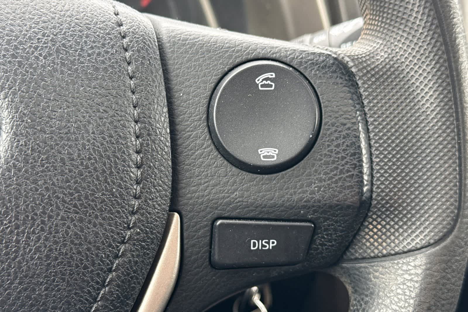 Thumbnail: 2013 Toyota RAV4 - 25