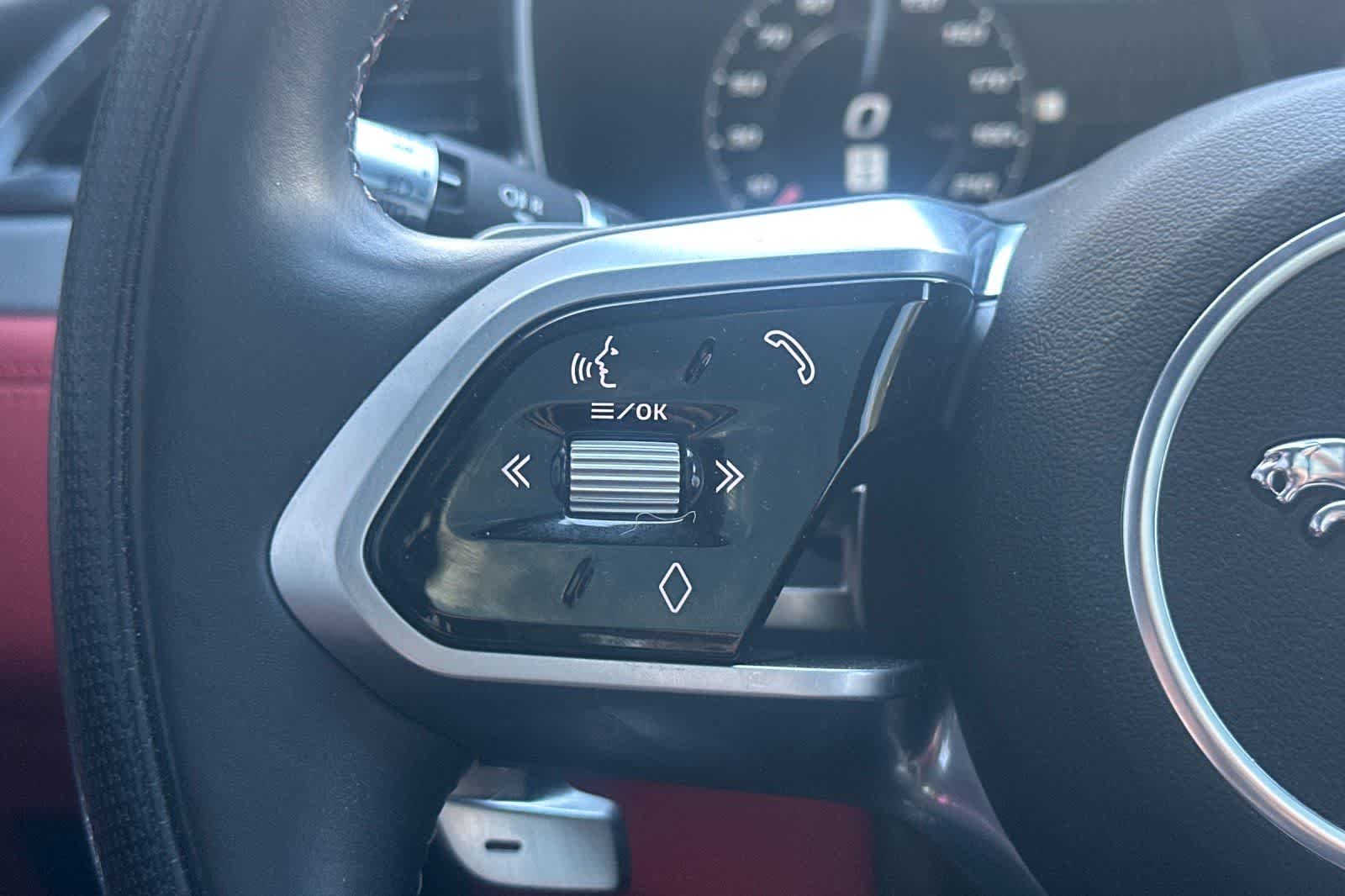 Thumbnail: 2021 Jaguar F-Pace - 27