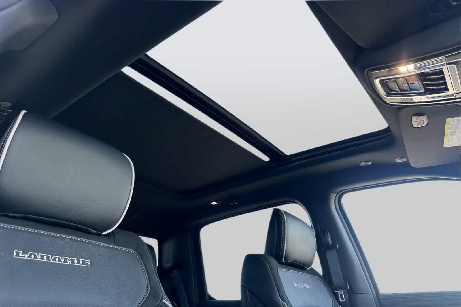 Thumbnail: 2026 RAM 1500 - 17