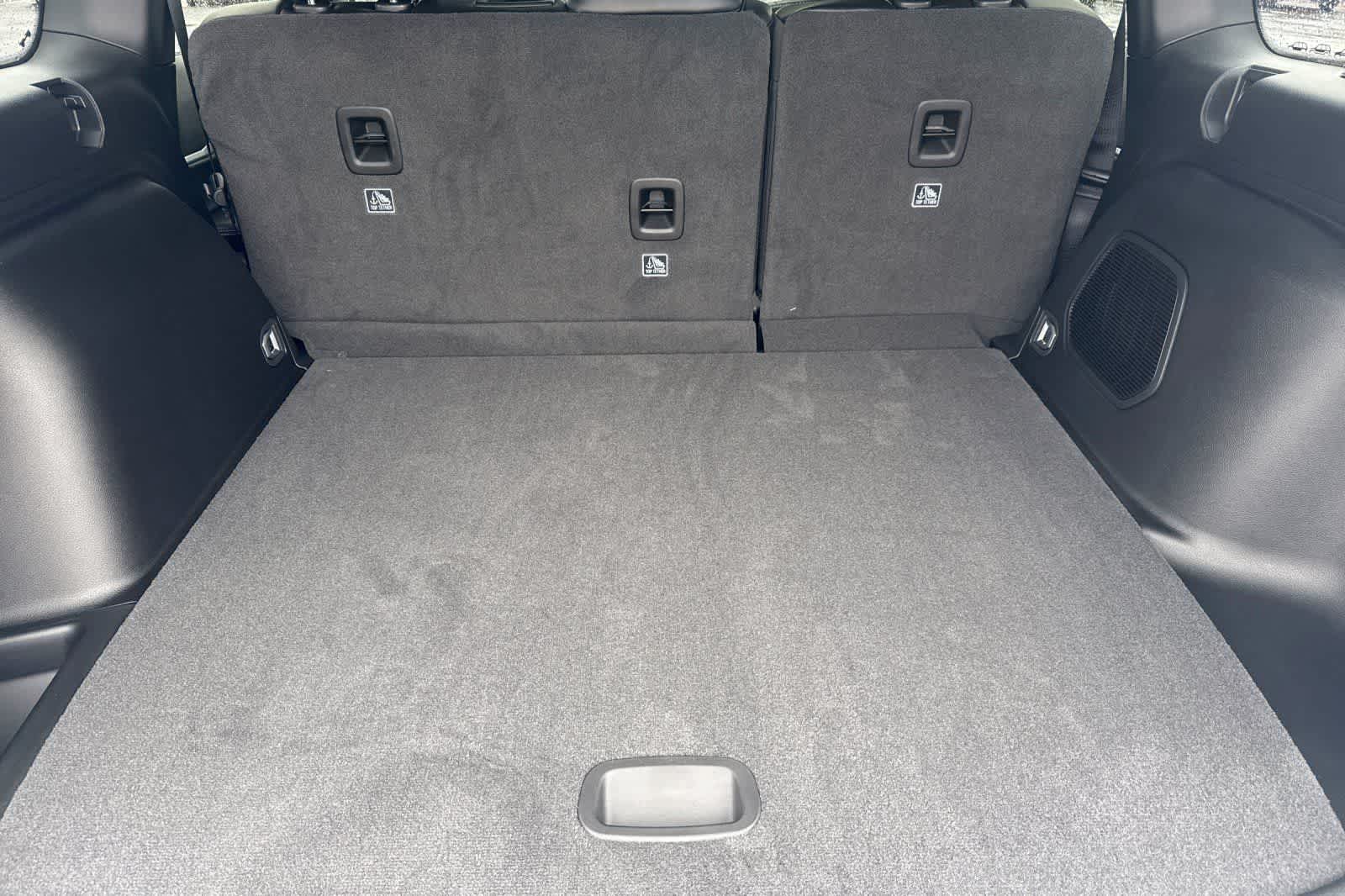 Thumbnail: 2026 Jeep Grand Cherokee - 16