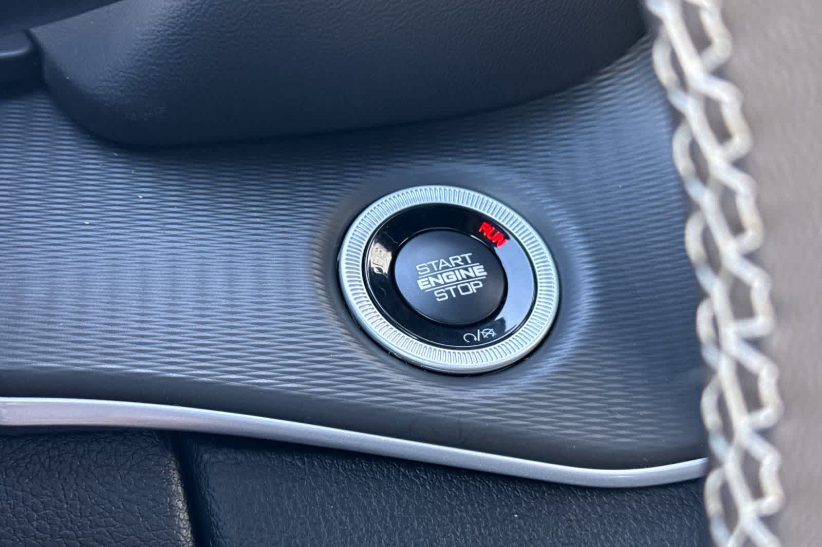 Thumbnail: 2025 Jeep Grand Cherokee - 24