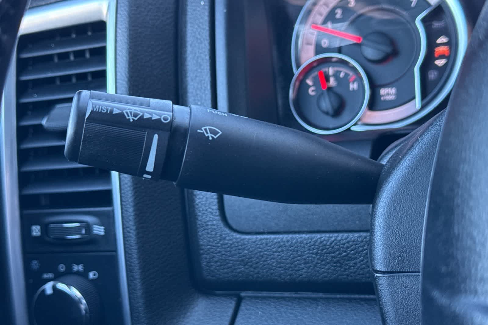 Thumbnail: 2022 RAM 1500 Classic - 30