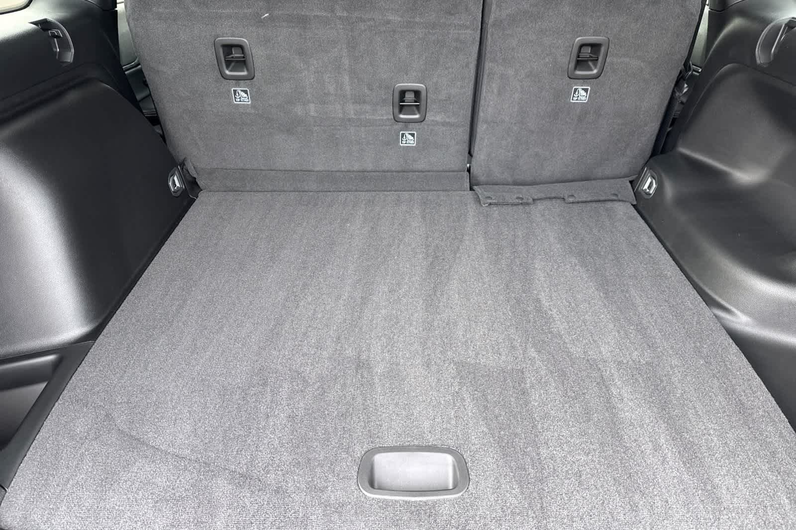 Thumbnail: 2025 Jeep Grand Cherokee - 16