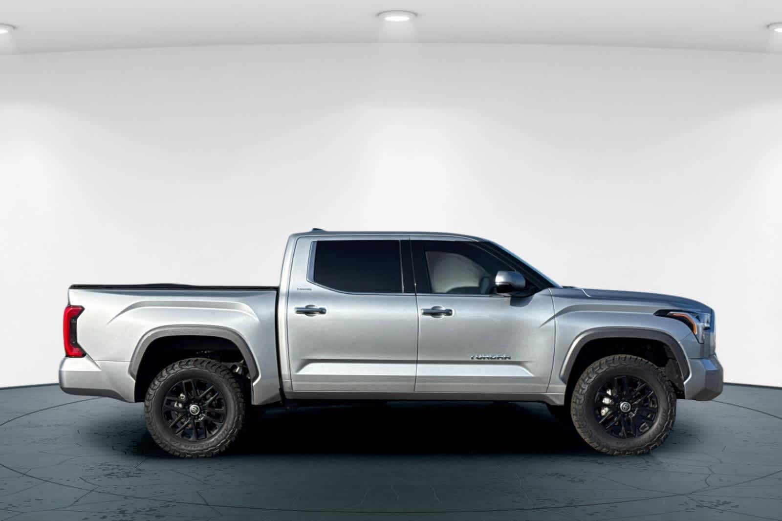 Thumbnail: 2023 Toyota Tundra - 6