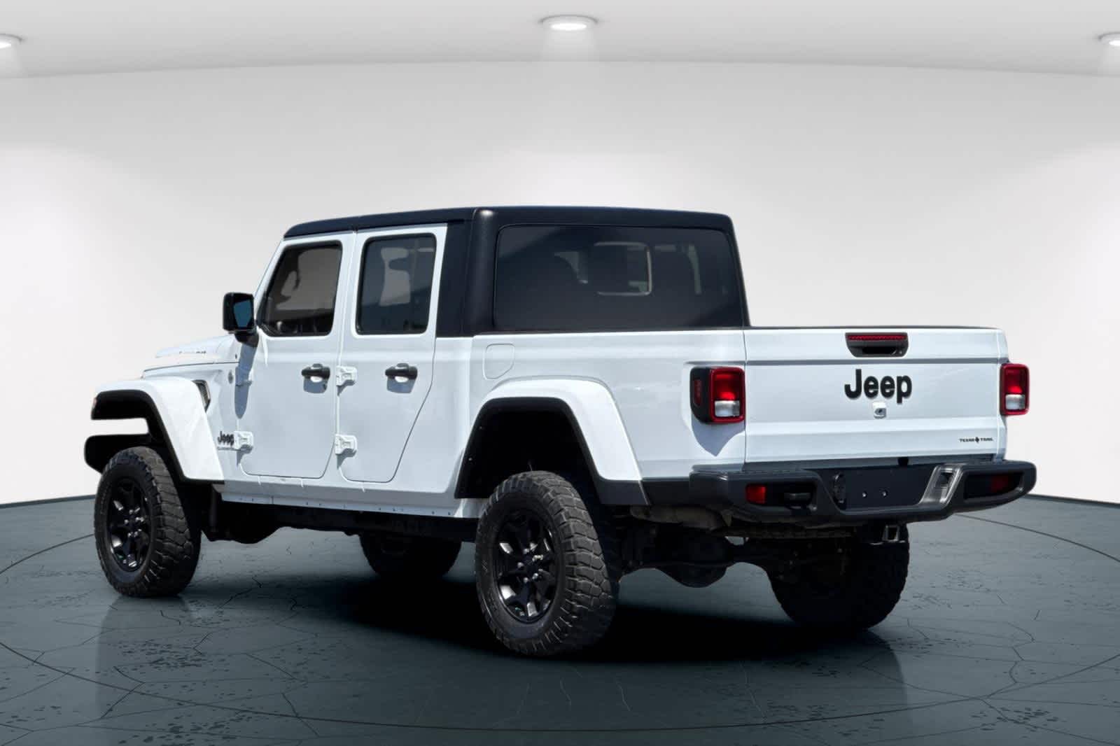 2021 Jeep Gladiator Sport 8