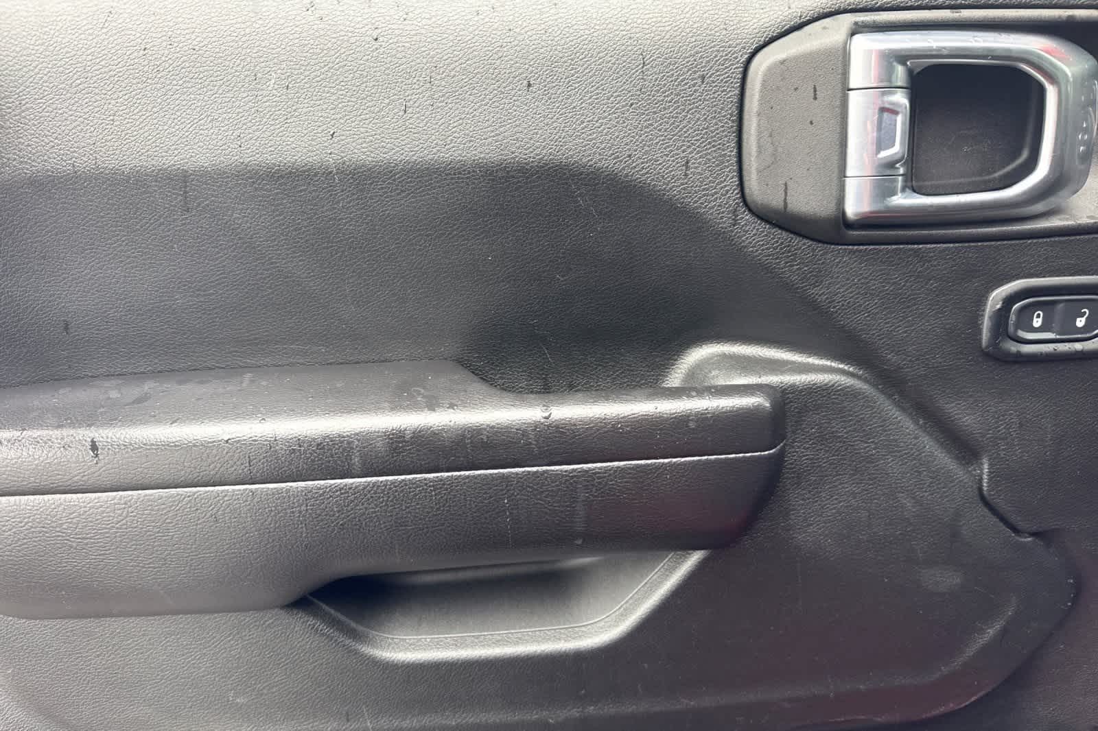 Thumbnail: 2021 Jeep Wrangler - 12