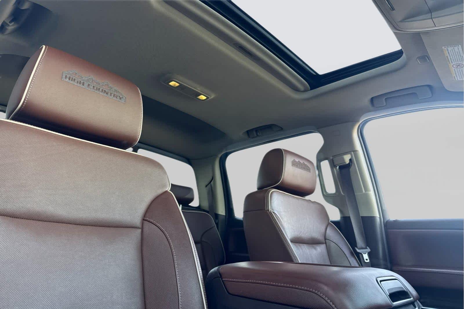 Thumbnail: 2018 Chevrolet Silverado 3500 - 16