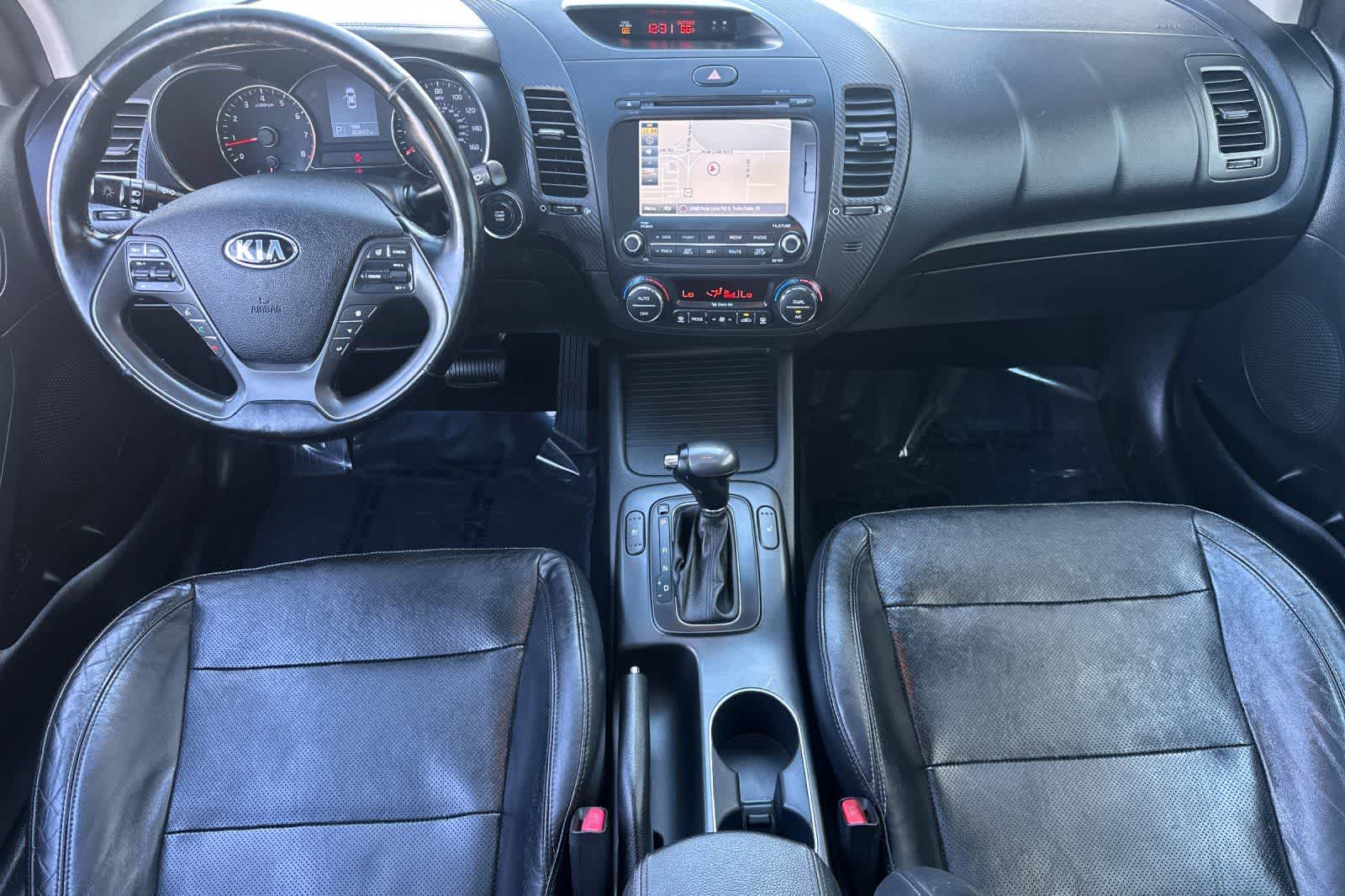 Thumbnail: 2016 Kia Forte - 3