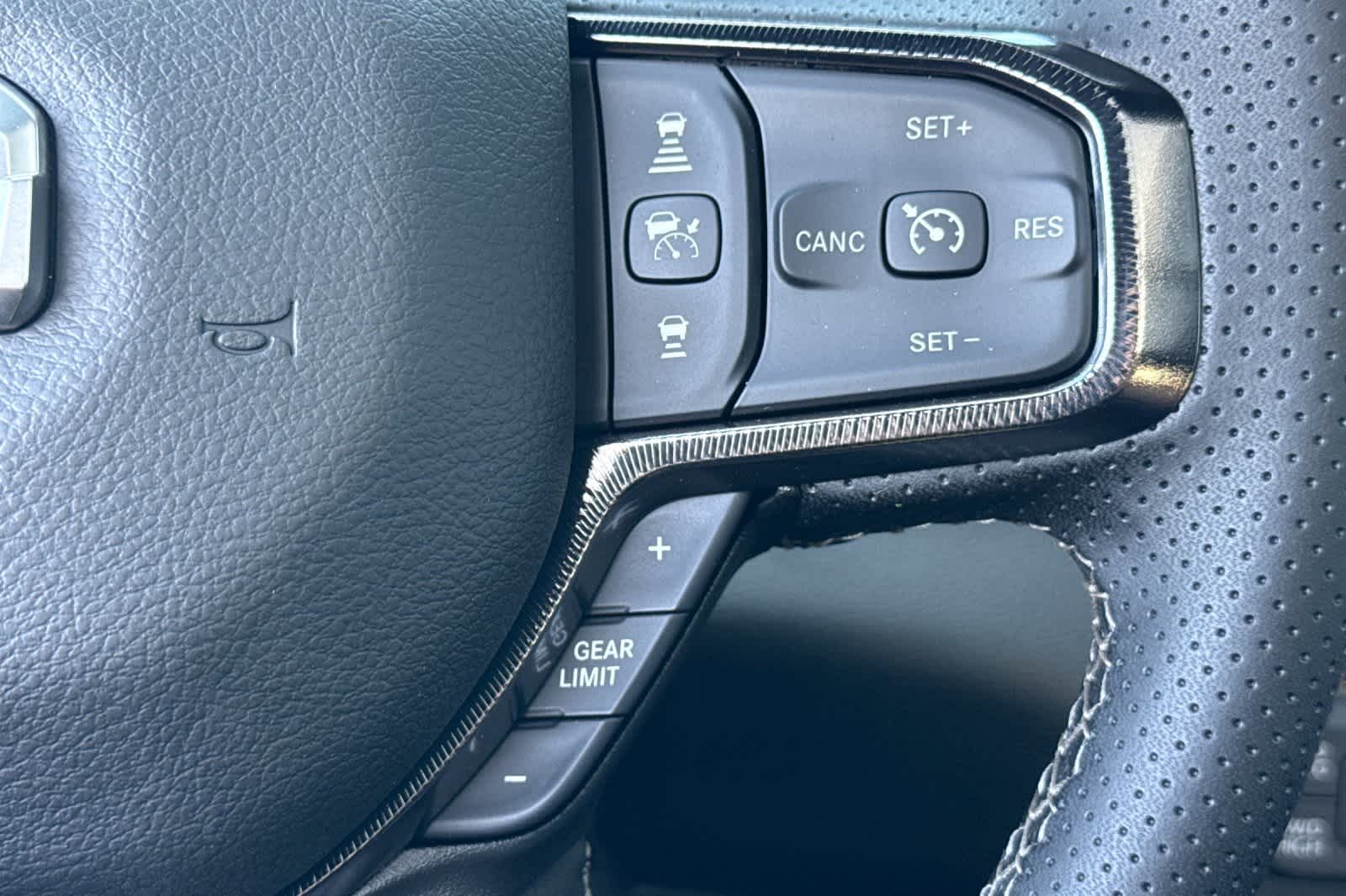 Thumbnail: 2026 RAM 1500 - 27